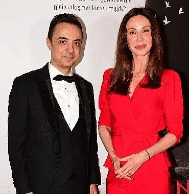 demet-senerden-sair-erhan-penduke-gonulden-destek.jpg
