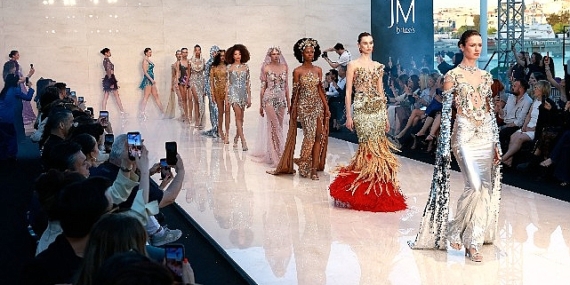 jm-brides-2026-runway-fashion-izmir-shining-dreams-koleksiyonu-ile-moda-dunyasina-buyuleyici-bir-dokunus.jpg