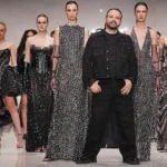 murat-acar-defilesinde-mermer-podyumda-moda-resitali.jpg