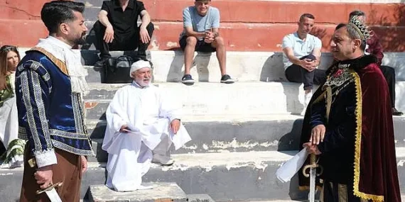 adana-sivesiyle-hamlet.jpg