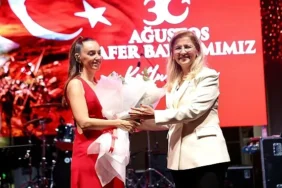 bakirkoyde-zafer-coskusu.jpg