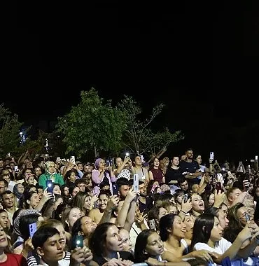 baskan-cercioglu-nazillide-vatandaslari-yaz-konseri-ile-bulusturdu.jpg