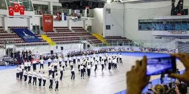 buyuksehirin-balkan-danslari-kursunda-coskulu-final.jpg