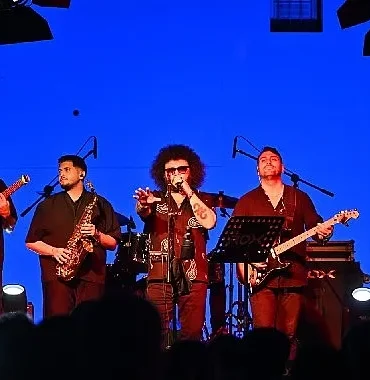 can-gox-manisalilara-unutulmaz-bir-gece-yasatti.jpg