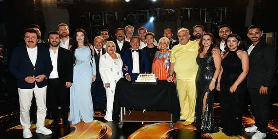 gaziantepte-yildizlar-gecidi-samdanci-ve-by-mustafa-acilisi-ile-green-parkta-gorkemli-gala.jpg