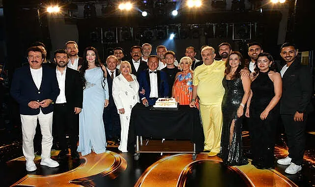 gaziantepte-yildizlar-gecidi-samdanci-ve-by-mustafa-acilisi-ile-green-parkta-gorkemli-gala.jpg
