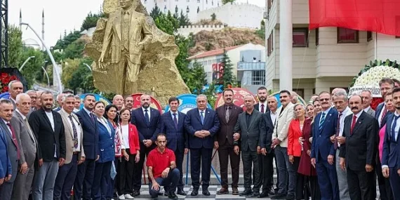 keciorende-30-agustos-zafer-bayraminin-104-yil-donumu-kutlandi.jpg