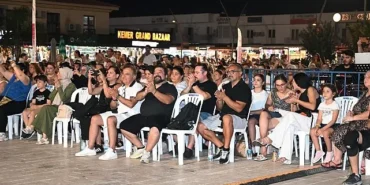 kemer-belediyesi-cumhuriyet-orkestrasi-sahne-aldi.jpg