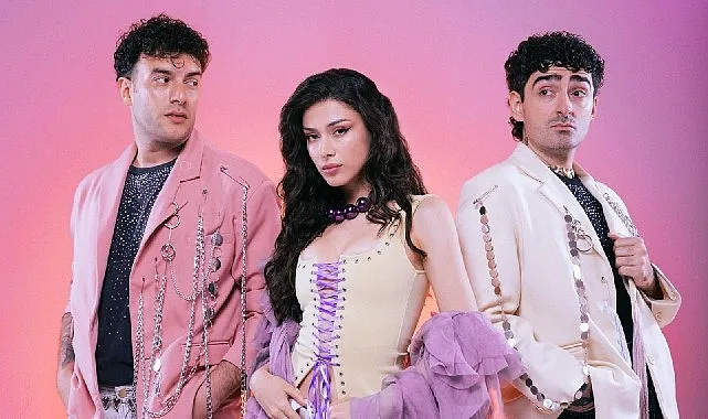 m-lisa-ve-dolu-kadehi-ters-tuttan-yeni-is-birligi-visne.jpg