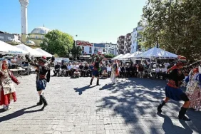 39-ahilik-haftasi-efes-selcukta-torenle-kutlandi.jpg