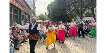 9-ata-ekmegi-ve-armola-senligi-binlerce-kisiyi-ulamista-bulusturdu.jpg