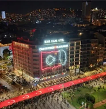 9-eylul-coskusu-fener-alayiyla-son-buldu.jpg