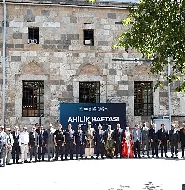ahilik-haftasi-etkinlikleri-konyada-coskuyla-basladi.jpg