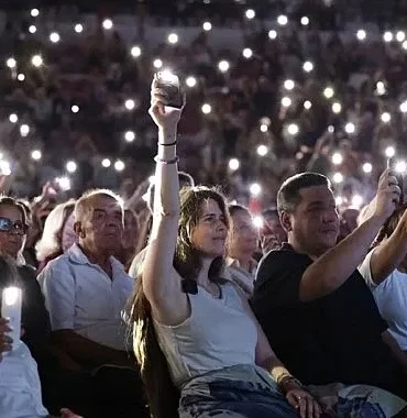 cesme-festivali-iki-gun-suren-cosku-ve-birliktelikle-tamamlandi.jpg