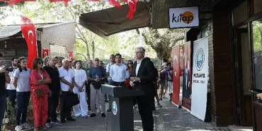 dalgic-kitabi-hayatin-tam-ortasina-koymak-istiyoruz.jpg