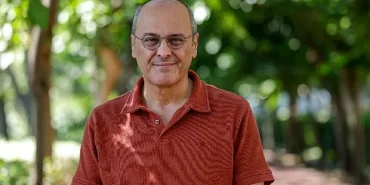 dr-bulent-sik-yetersiz-beslenme-hem-sagligi-hem-basariyi-olumsuz-etkiliyor.jpg