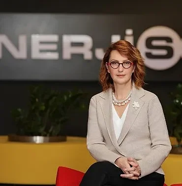 enerjisa-enerjinin-enerjimi-koruyorum-tiyatrosu-hatayda-3-binden-fazla-cocukla-bulustu.jpg