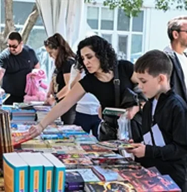 izkitap-8-izmir-kitap-fuari-aciliyor.jpg