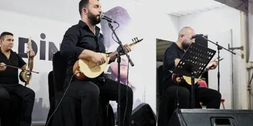keciorende-her-mahallede-konser-coskusu-yasaniyor.jpg