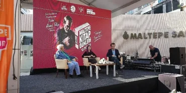 maltepe-kitap-fuarinda-ikinci-gun-edebiyat-ruzgari-esti.jpg