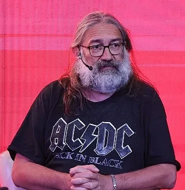 maltepe-kitap-gunlerinde-sinemanin-sesi-konusuldu.jpg