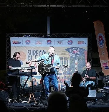 maltepede-guz-konserlerinin-adresi-sureyya-plaji.jpg