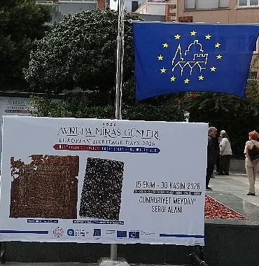 dosemealti-halilarinin-hikayesi-cumhuriyet-meydaninda.jpg