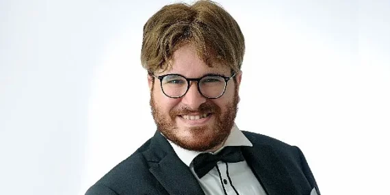 dunyaca-unlu-turk-opera-sanatcici-tenor-sedat-can-oztoprak-operanin-kalbi-viyanayi-fethetti.jpg