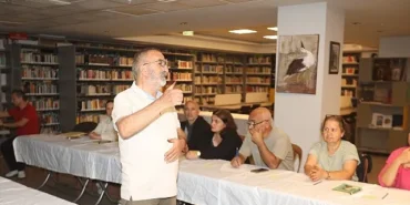 efes-selcukta-kitap-severler-kuyucakli-yusufu-konustu.jpg