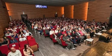 gaziemirde-kultur-sanat-sezonu-metropol-orkestrasi-konseriyle-acildi.jpg