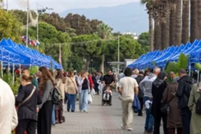 izmirin-renkli-festivali-kulturparkta-kapilarini-acti.jpg