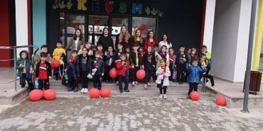 keciorende-cumhuriyet-coskusu-cocuklarin-hayalleriyle-bulustu.jpg