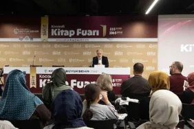 soylesiler-kitapseverlere-farkli-pencereler-aciyor-kitap-fuarinda-hayati-anlamlandiran-soylesiler.jpg