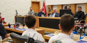 teknofest-2026da-selcukluya-gurur-yasatan-takimlardan-baskan-pekyatirmaciya-ziyaret.jpg